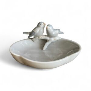 Otagiri (OMC) Ceramic Bird Trinket/Soap Dish with Gray Birds, Made in Japan.